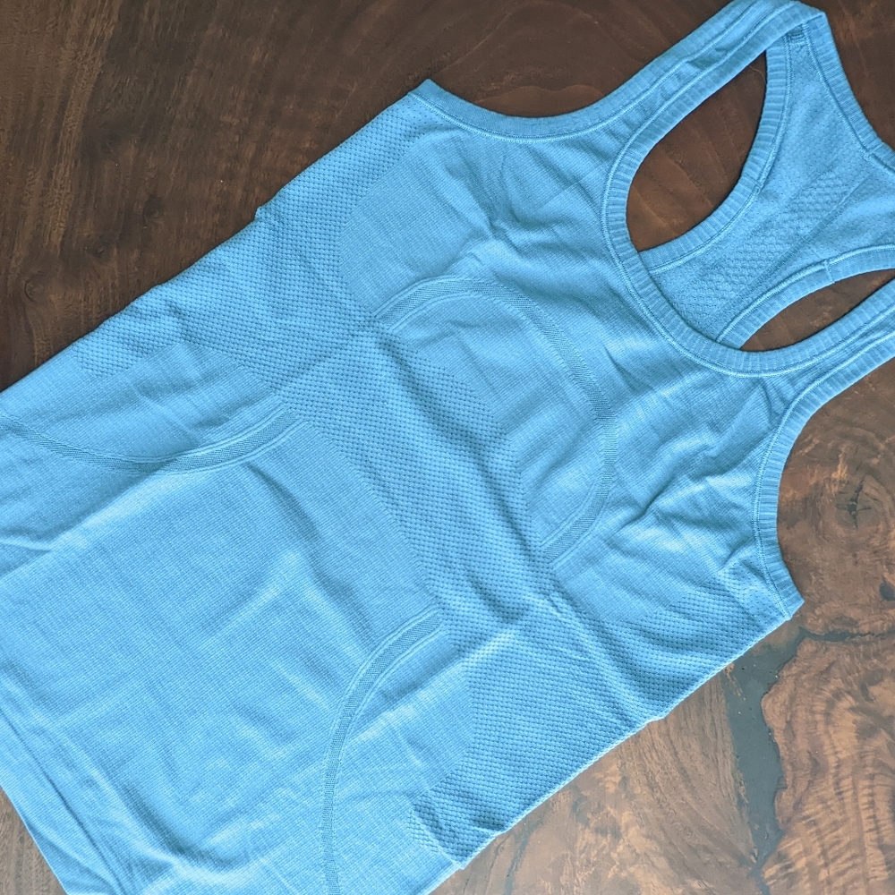 Lululemon Swiftly Tech Racerback Tank Size 4 Teal